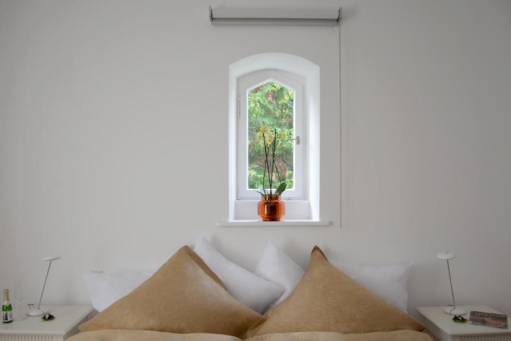 Alte Apotheke Bed&Breakfast Karlsbad Zimmer foto