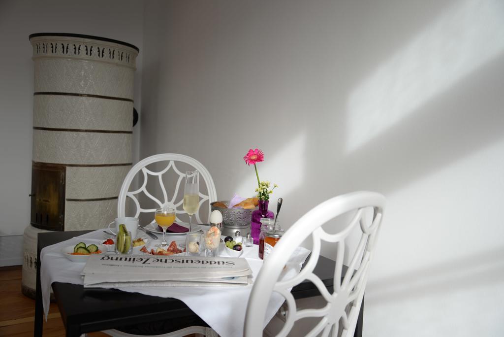 Alte Apotheke Bed&Breakfast Karlsbad Exterior foto