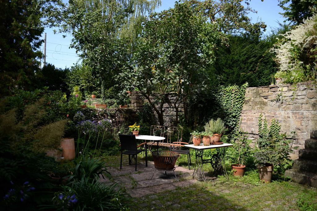 Alte Apotheke Bed&Breakfast Karlsbad Exterior foto